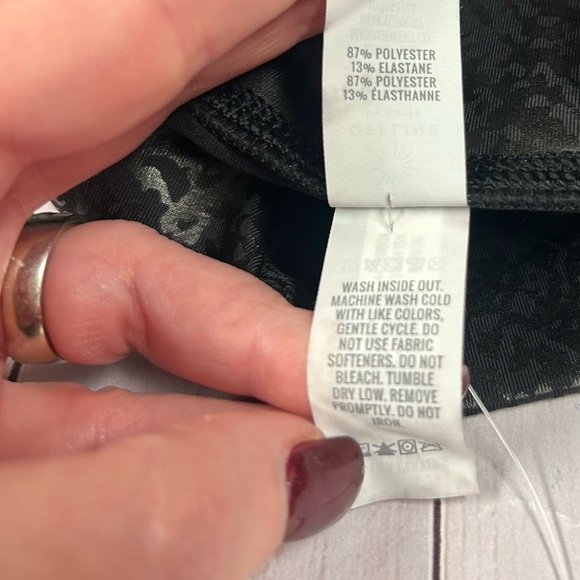 Aerie Offline High Shine High Rise Black Faux Leather Yoga Leggings Small NWT - Picture 7 of 8